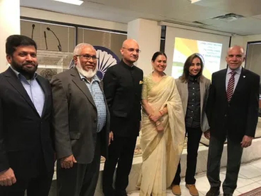 Naila with community leaders