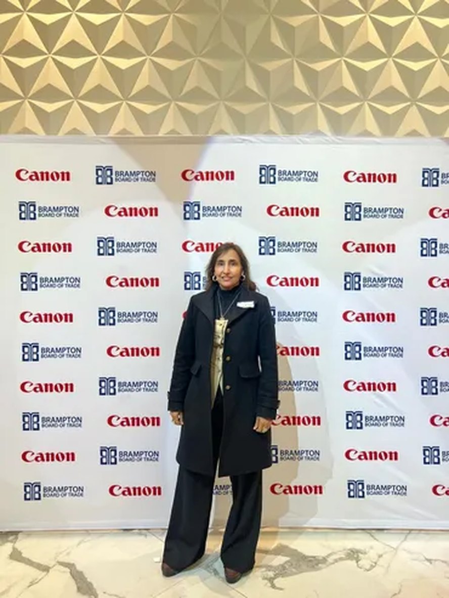 Naila at an awards event